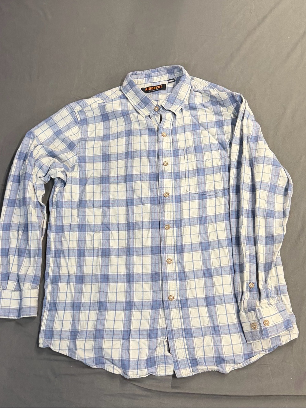 Ridgecut Men’s Blue & White Plaid lightweight flannel Button Down Shirt